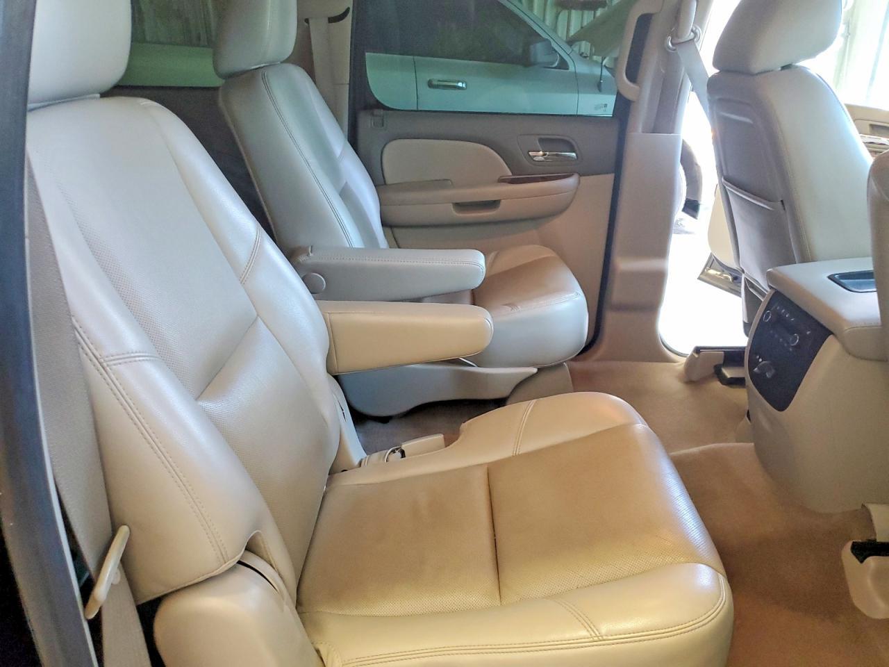 2013 Chevrolet Suburban C1500 Ltz - zdjęcie 11