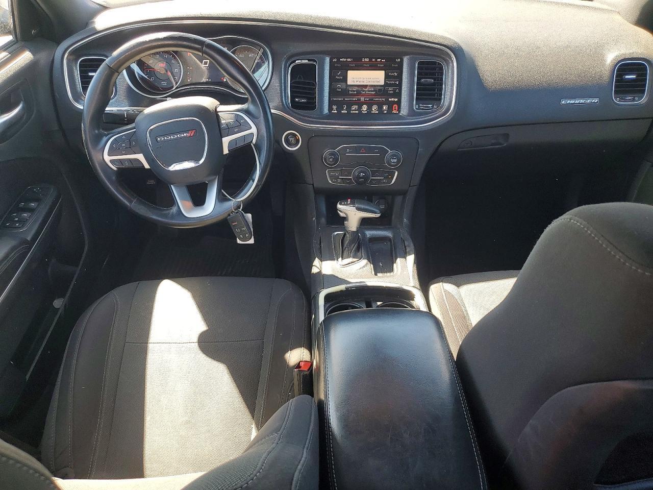 2015 Dodge Charger Sxt - zdjęcie 8