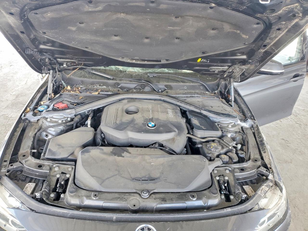 2017 BMW 330 I - zdjęcie 11