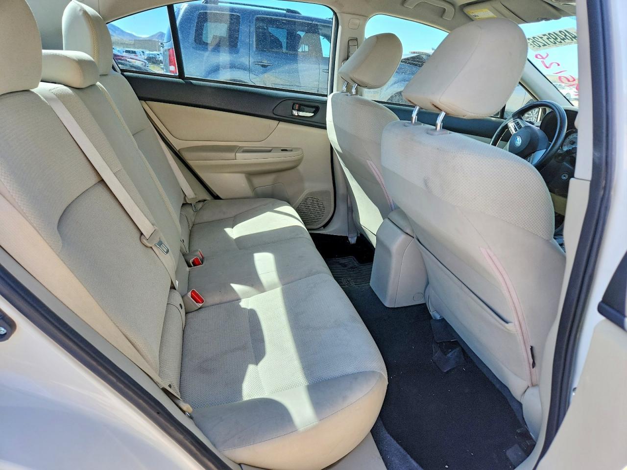 2014 Subaru Impreza Premium - zdjęcie 10