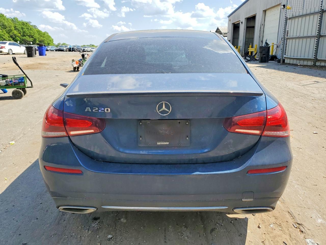 2019 Mercedes-Benz A 220 - zdjęcie 6