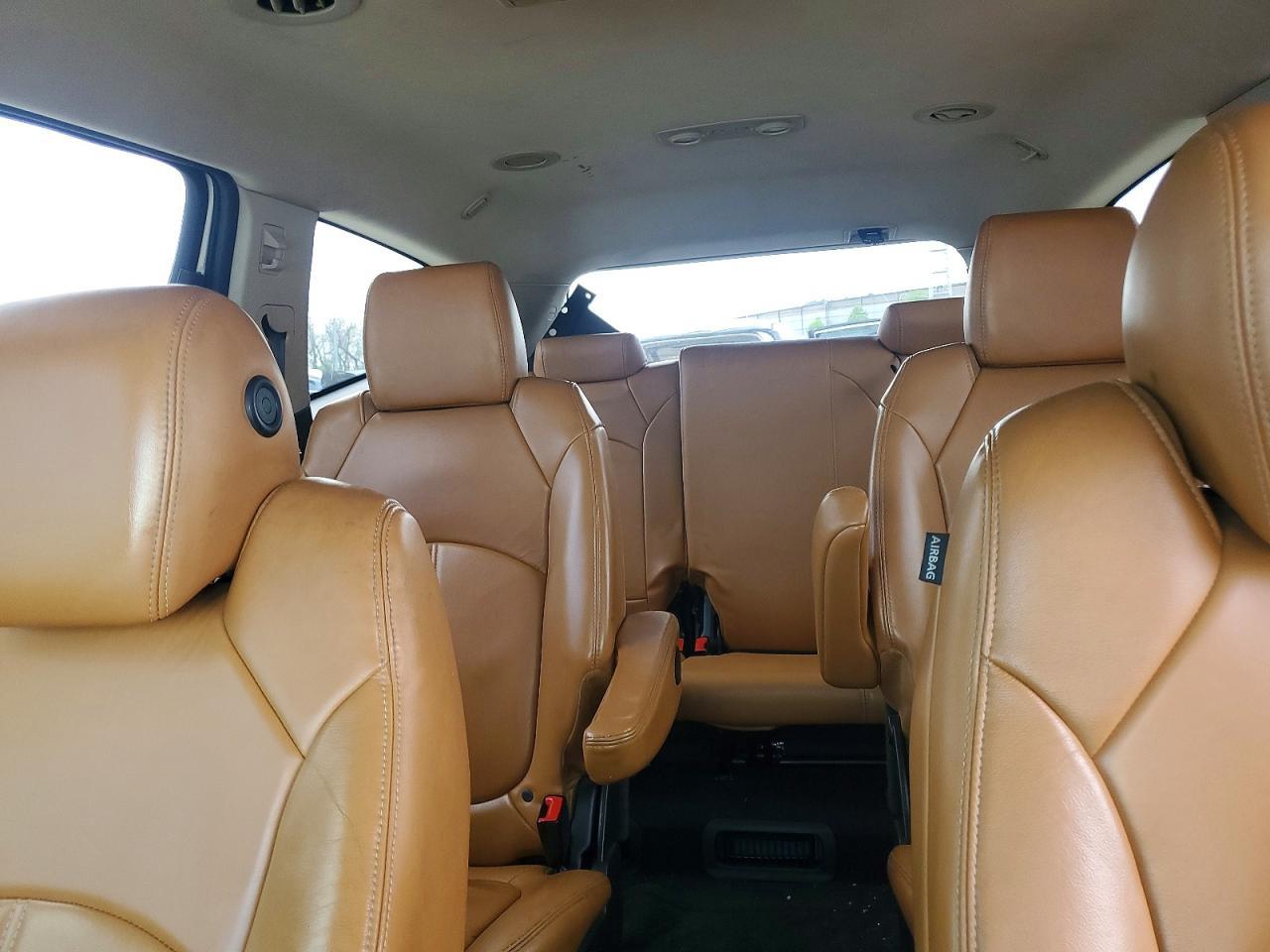 2014 Chevrolet Traverse Lt - zdjęcie 10