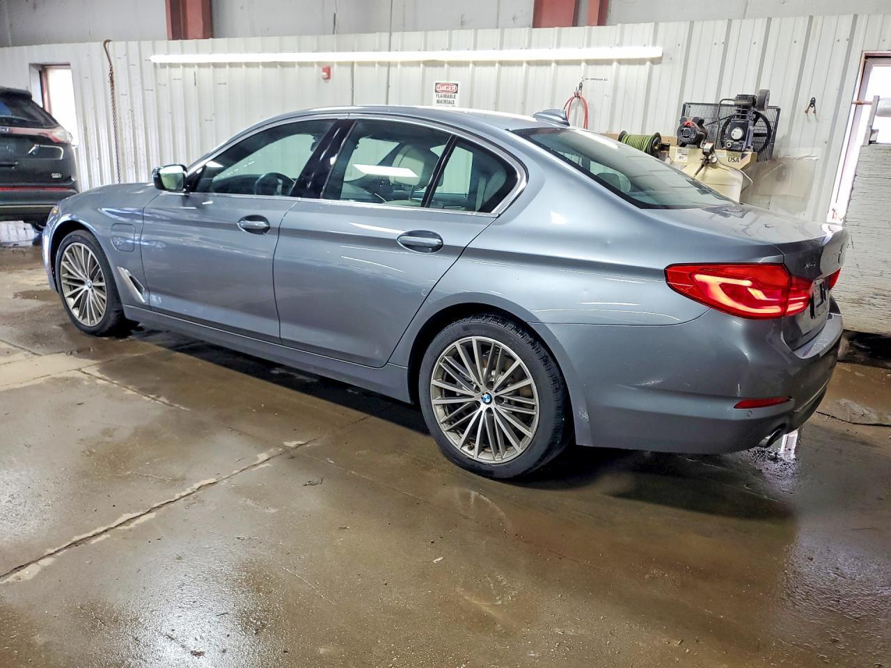 BMW Seria 5 - zdjęcie 2