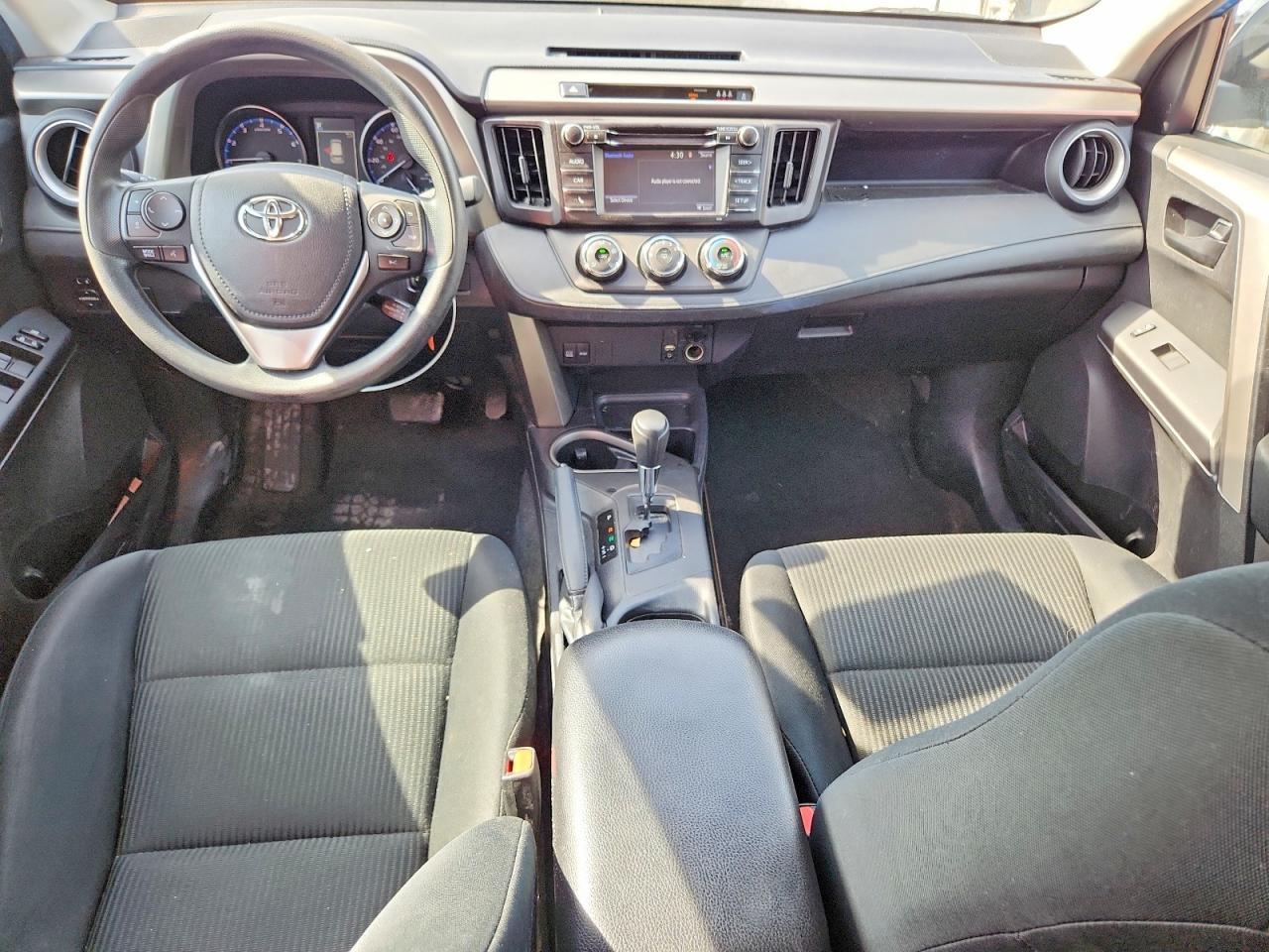 2017 Toyota Rav4 Le - zdjęcie 8