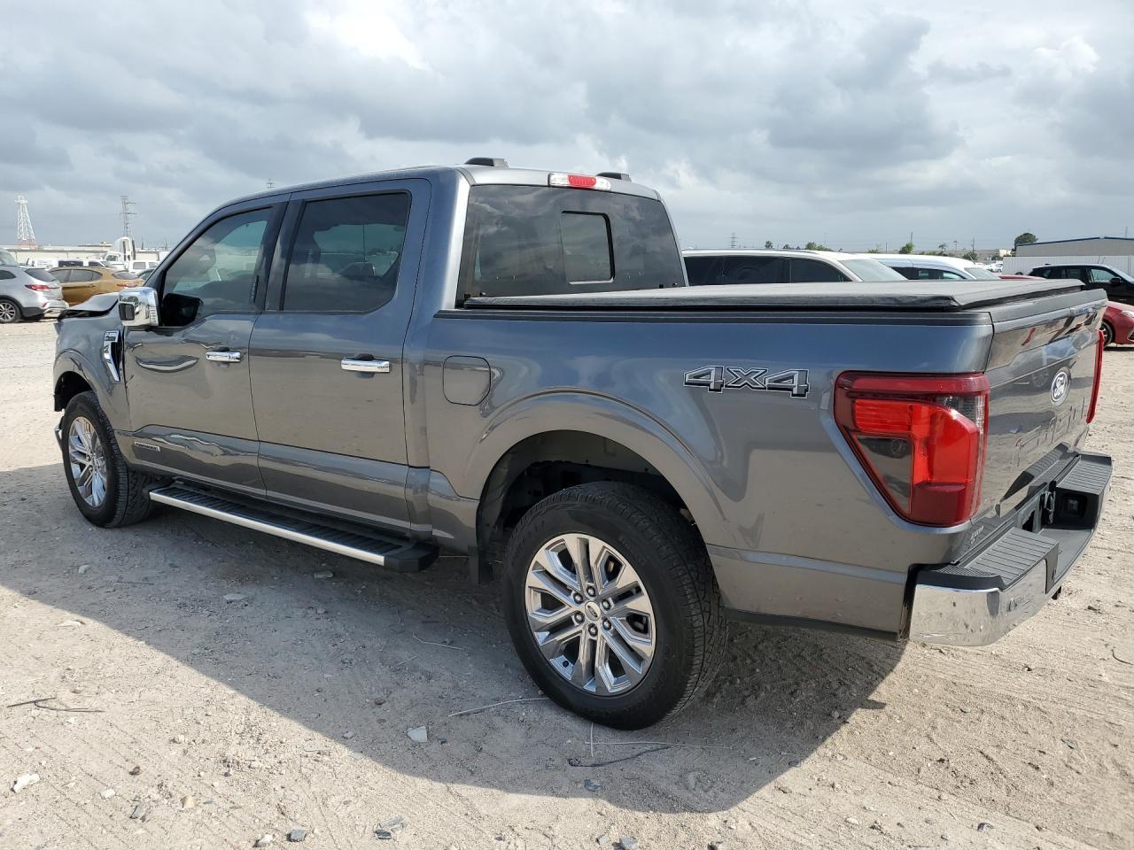 2024 Ford F150 Xlt - zdjęcie 2