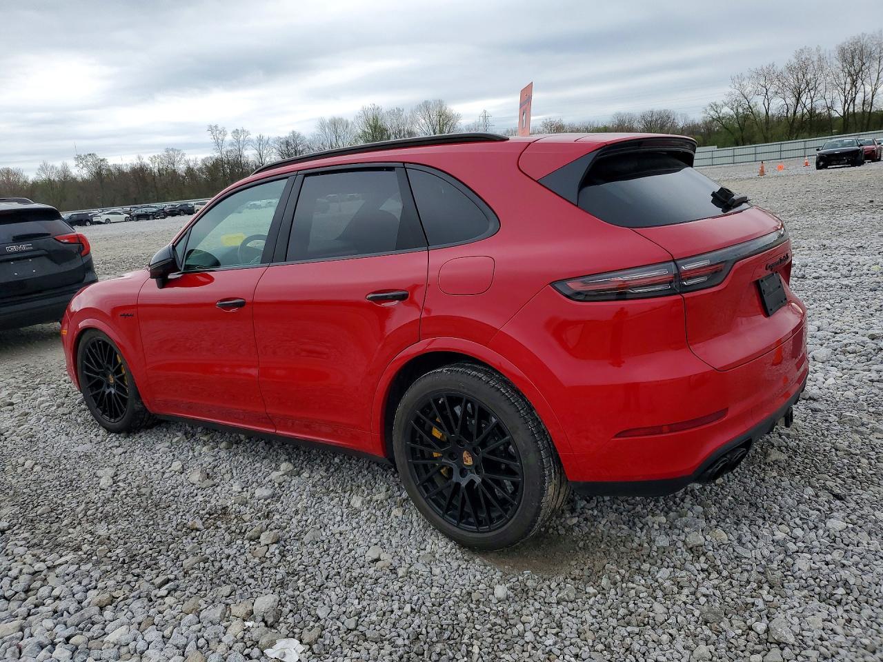 2023 Porsche Cayenne Turbo S E-Hybrid - zdjęcie 2