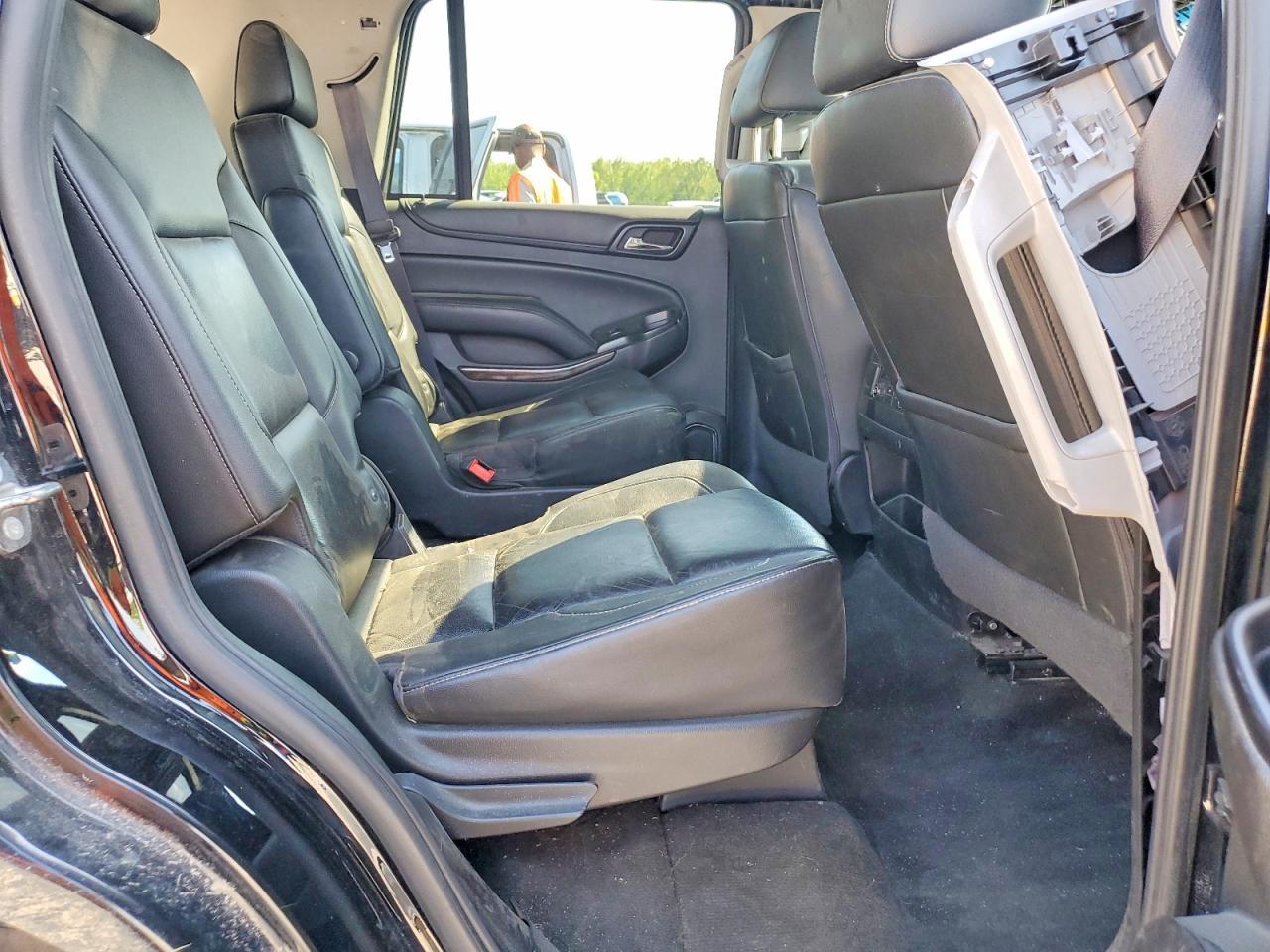 2016 Chevrolet Tahoe K1500 Lt - zdjęcie 11