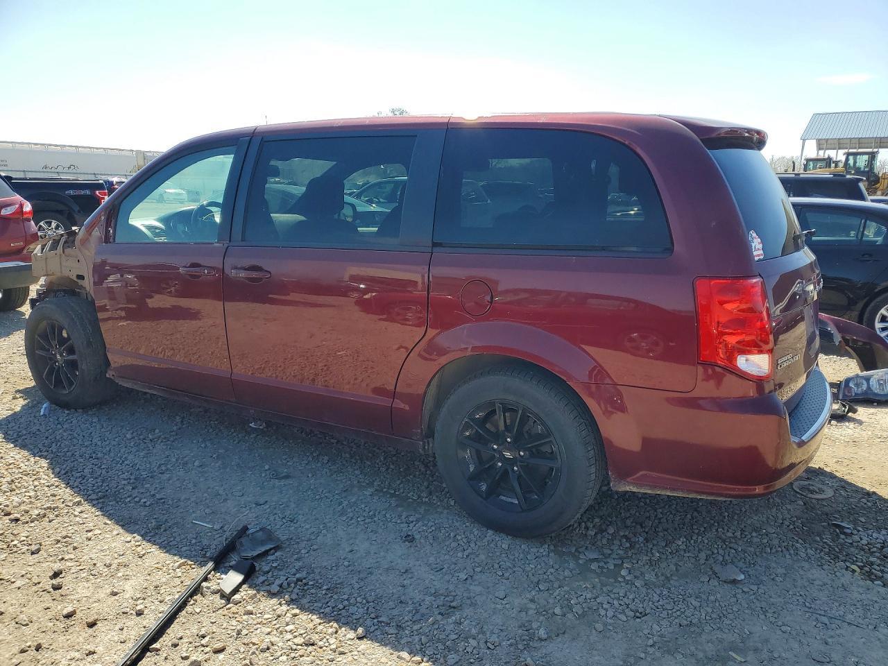 2019 Dodge Grand Caravan Gt - zdjęcie 2