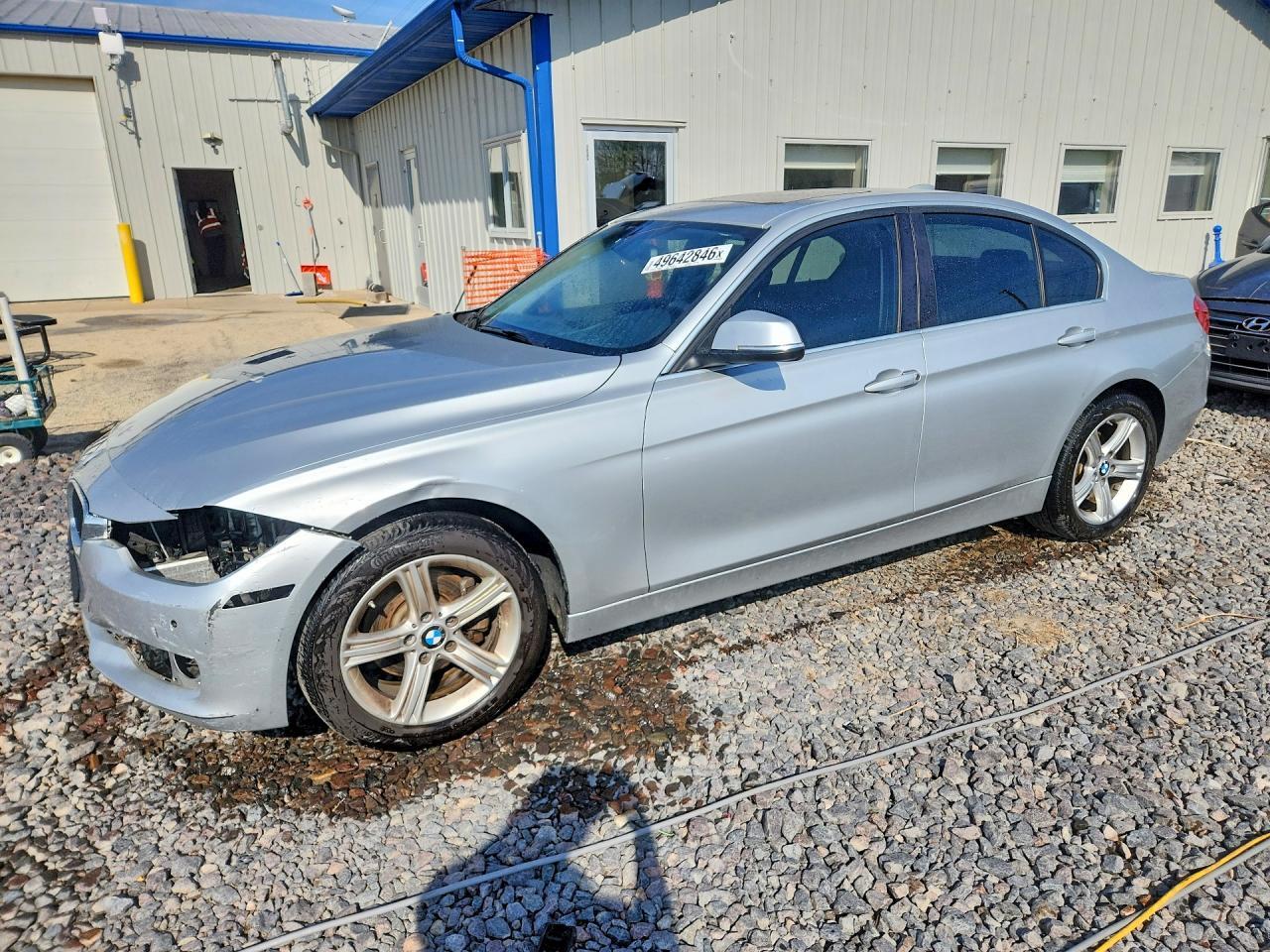 2015 BMW Seria 3 328i - zdjęcie główne
