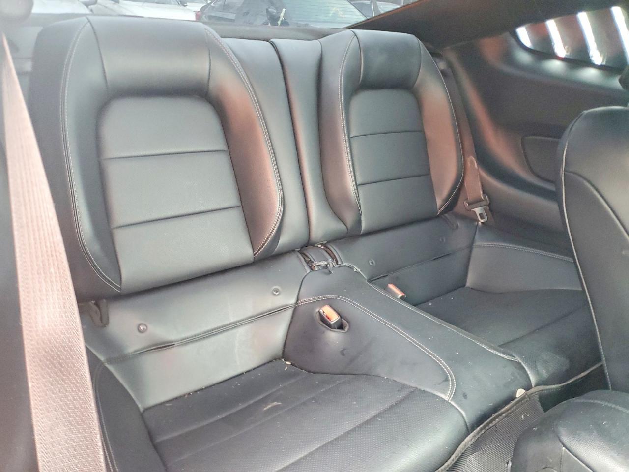 2016 Ford Mustang 2Dr - zdjęcie 10