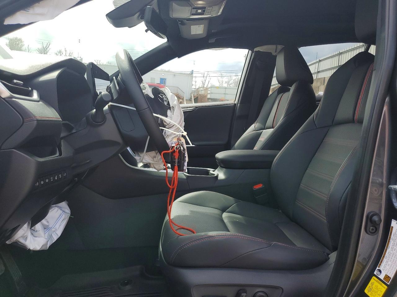 2025 Toyota Rav4 Plug-In Hybrid Xse - zdjęcie 7