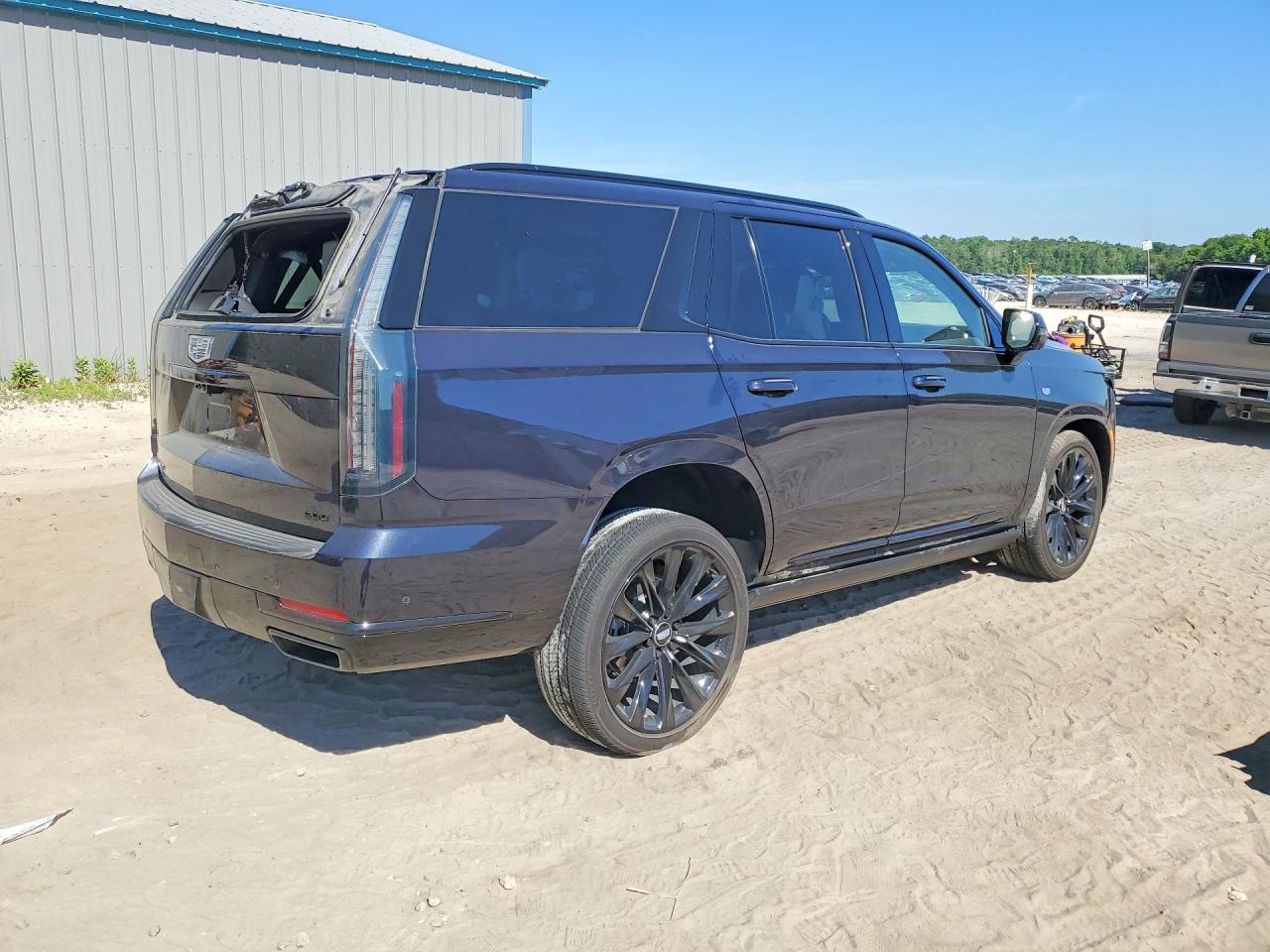 2025 Cadillac Escalade Sport Platinum - zdjęcie 3