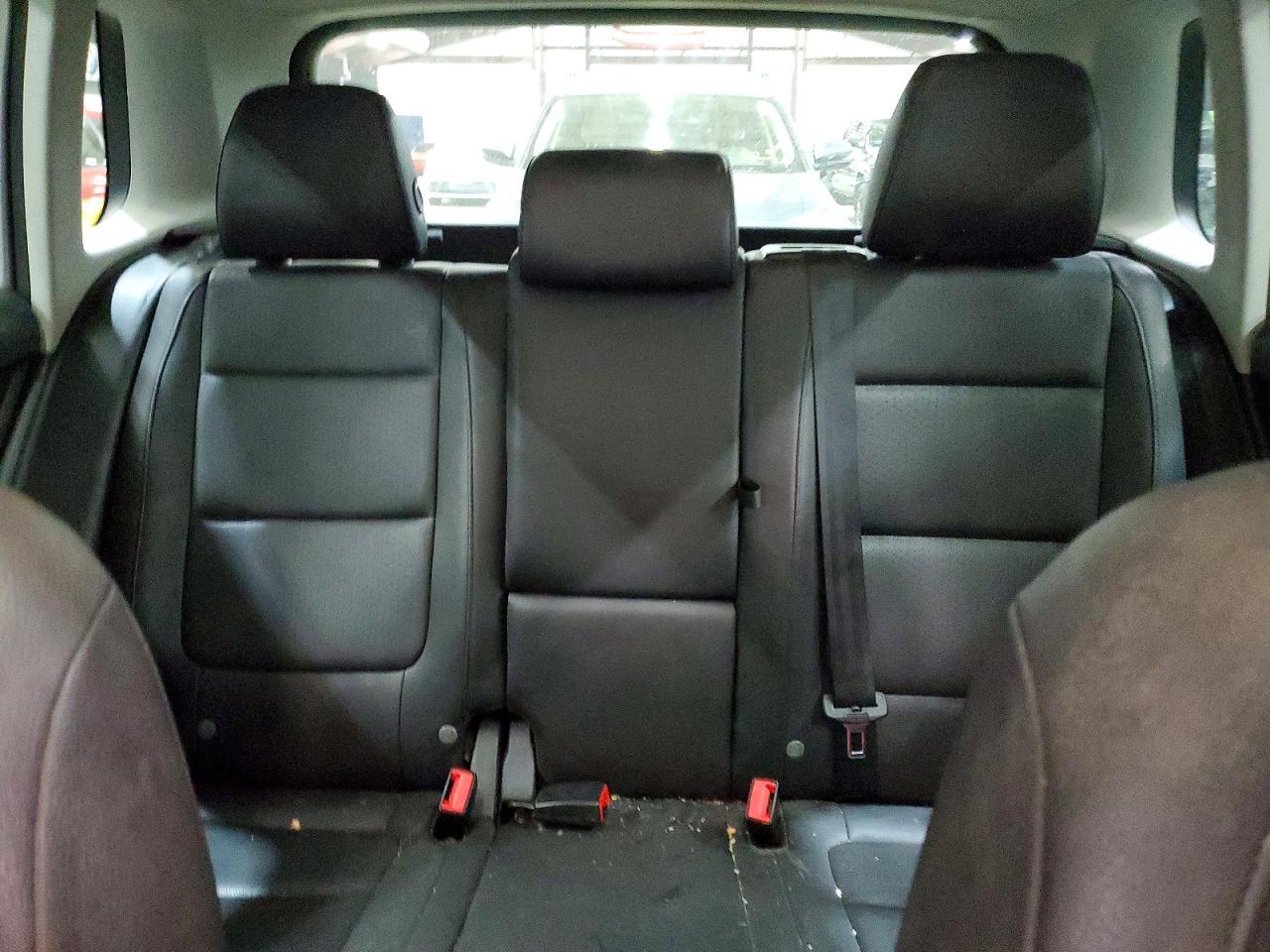 2017 Volkswagen Tiguan - zdjęcie 10