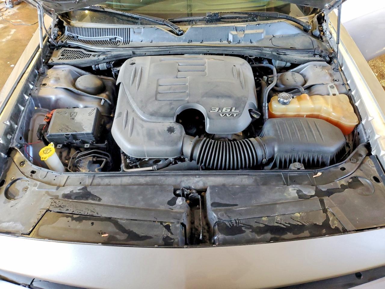 2016 Dodge Challenger Sxt - zdjęcie 11