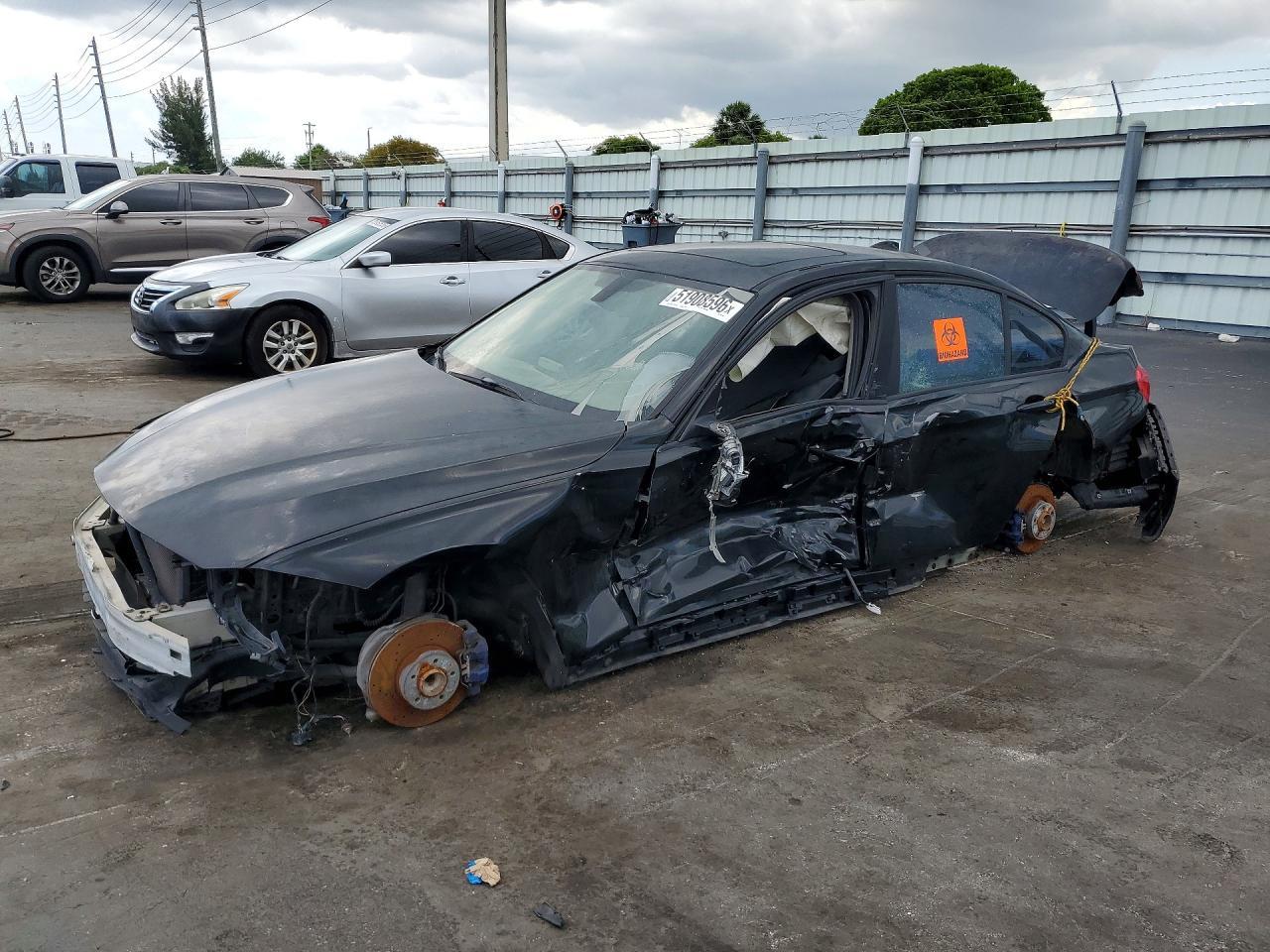 BMW Seria 3 - zdjęcie 1