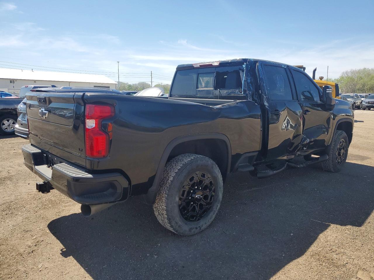 2023 Chevrolet Silverado K3500 Lt - zdjęcie 3