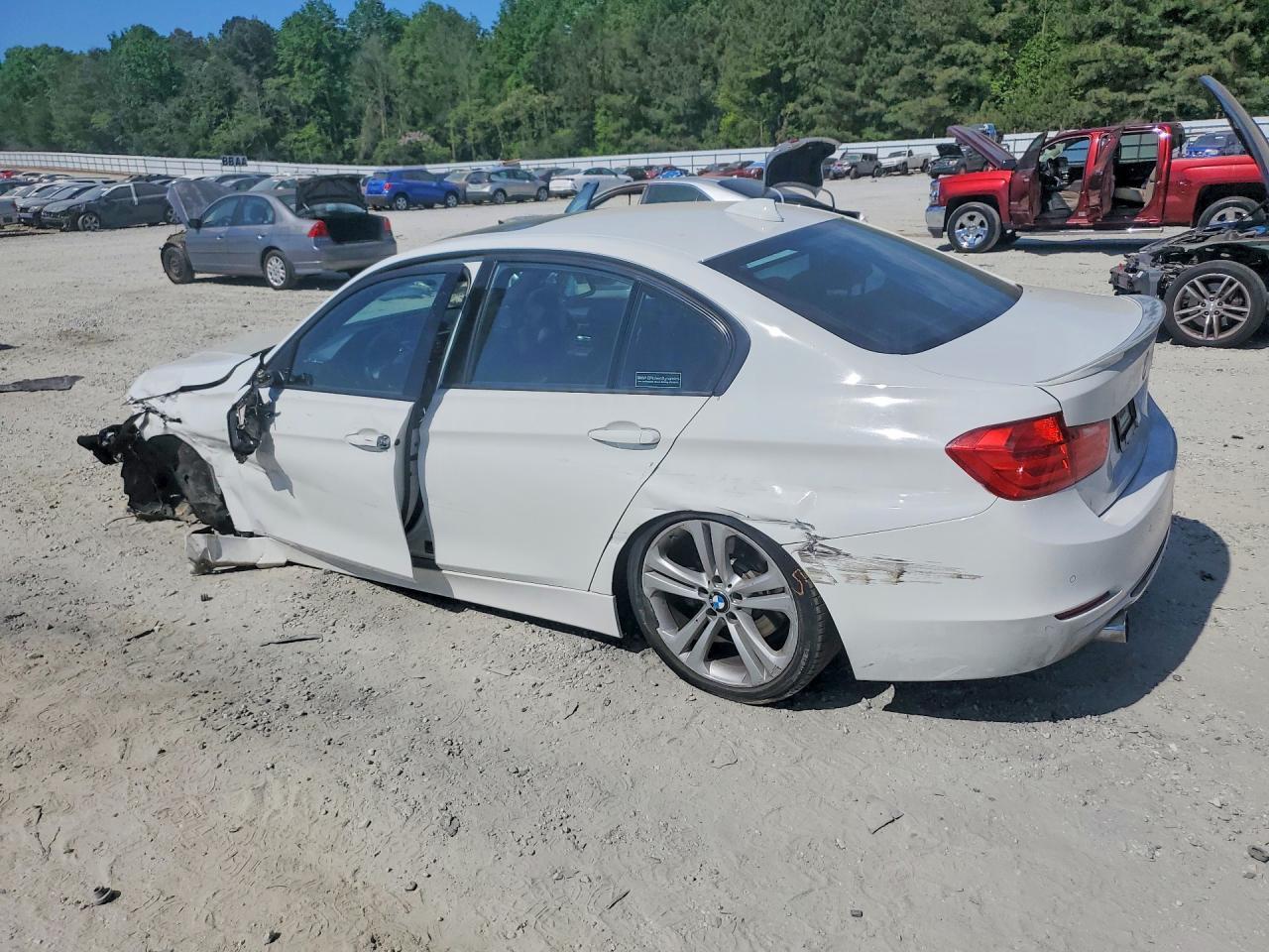 2013 BMW 335 I - zdjęcie 2