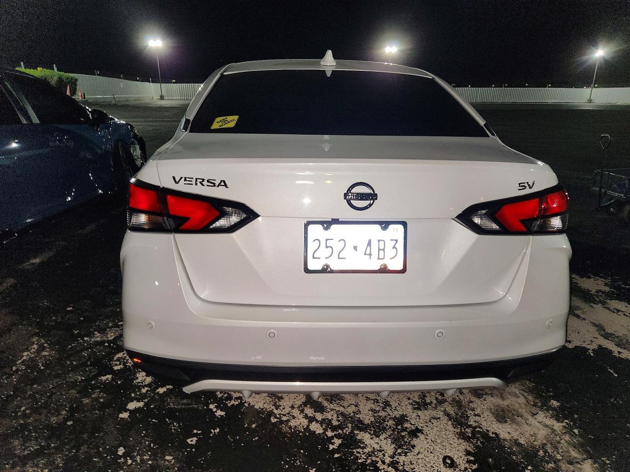 2022 Nissan Versa Sv - zdjęcie 6