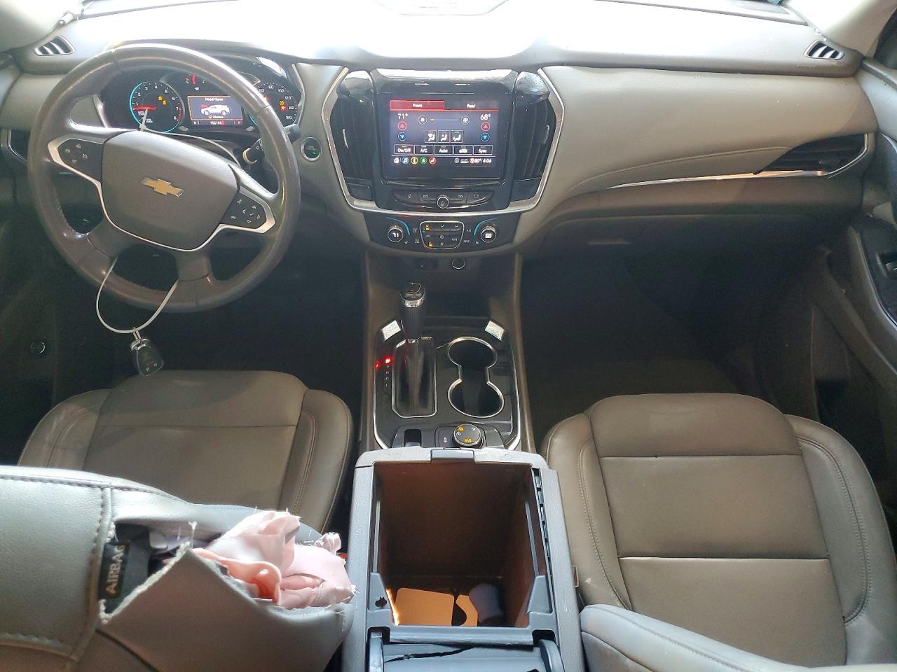 2020 Chevrolet Traverse Lt - zdjęcie 8