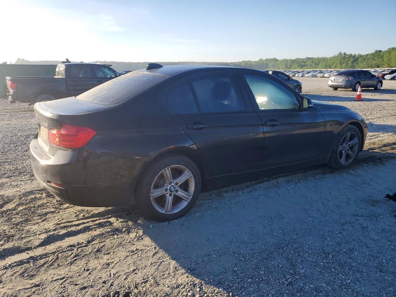 2014 BMW 328 I - zdjęcie 3
