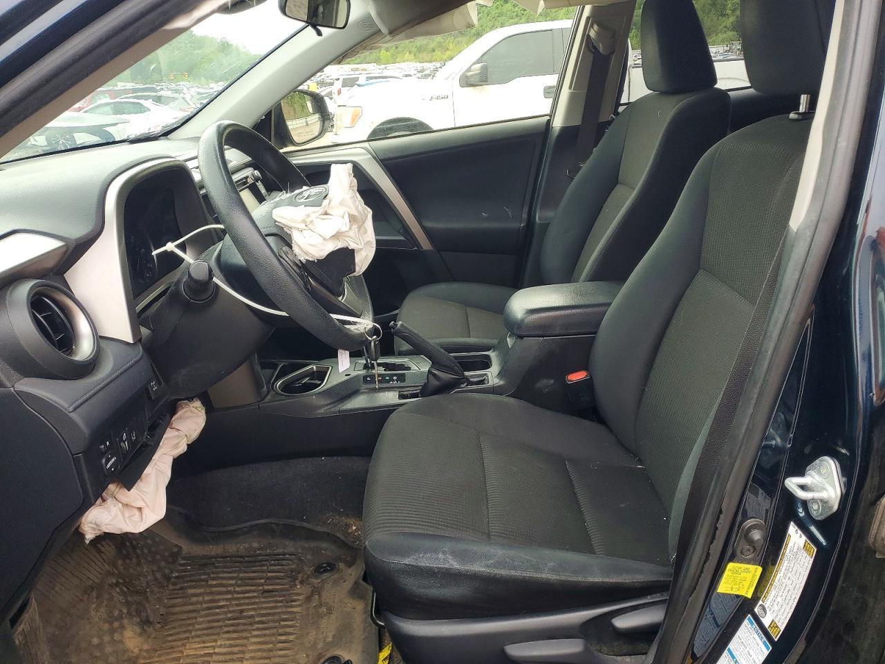 2018 Toyota Rav4 Le - zdjęcie 7