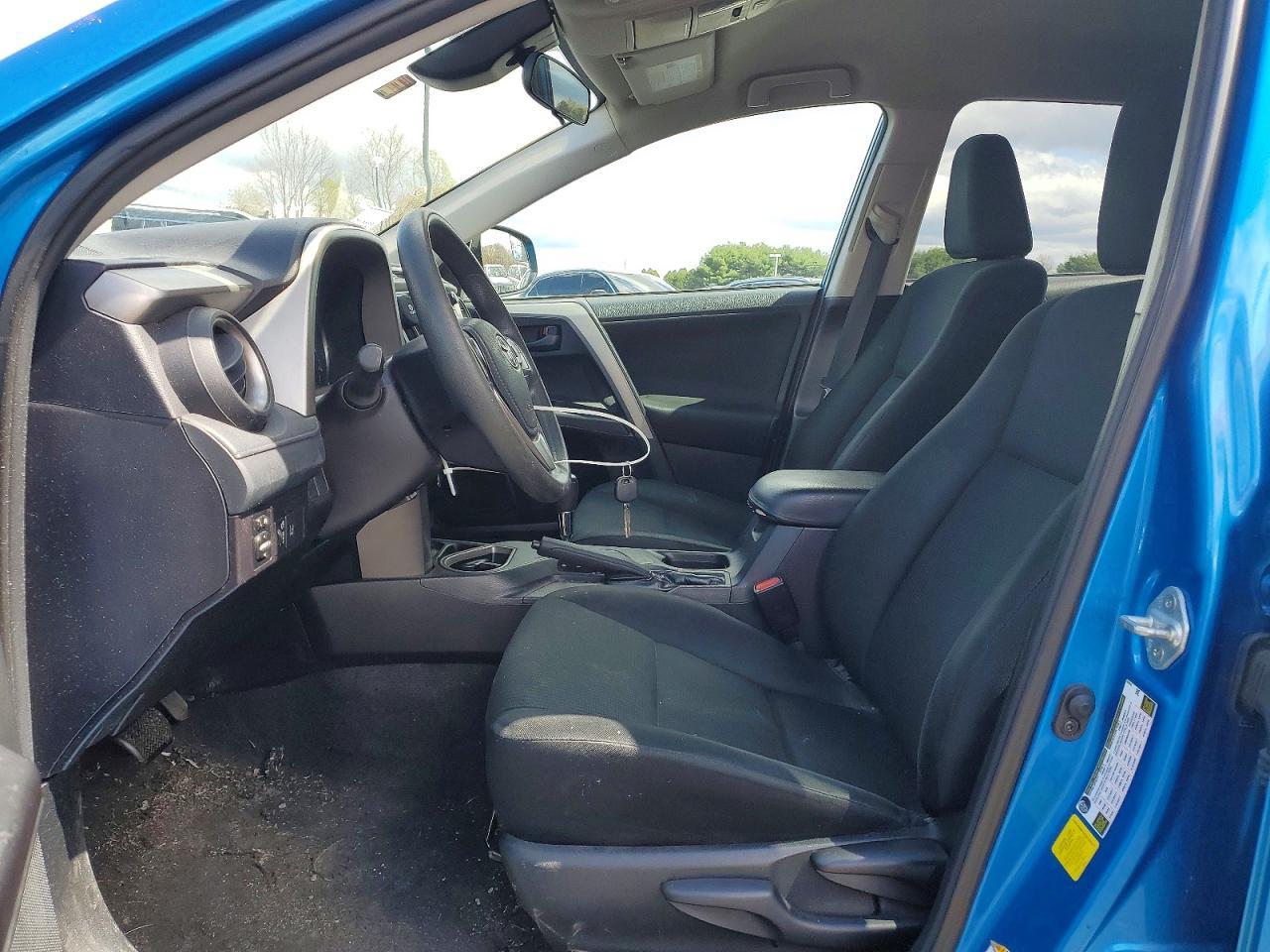 2018 Toyota Rav4 Le - zdjęcie 7