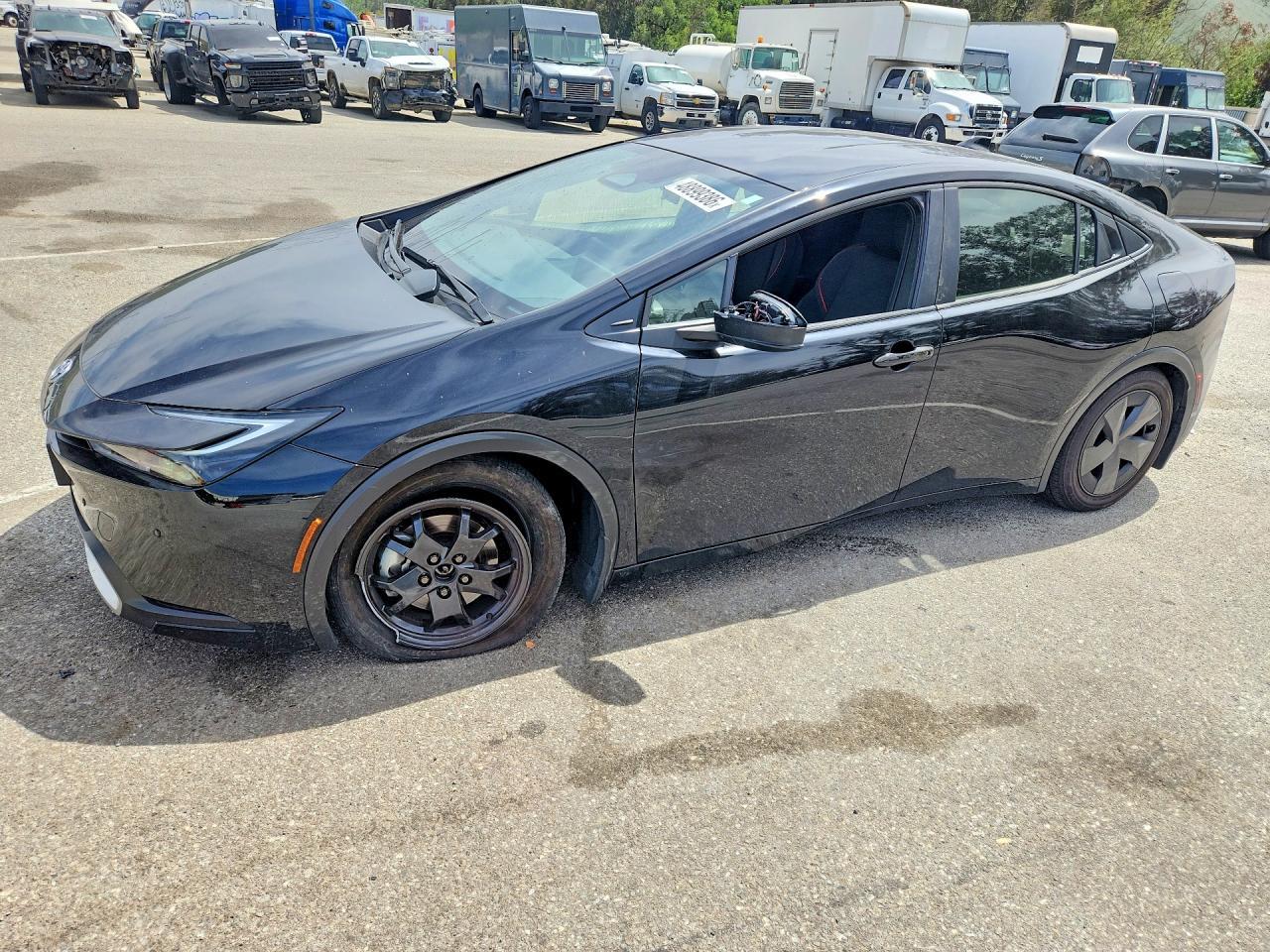 2026 Toyota Prius Plug-In Hybrid Se - zdjęcie główne