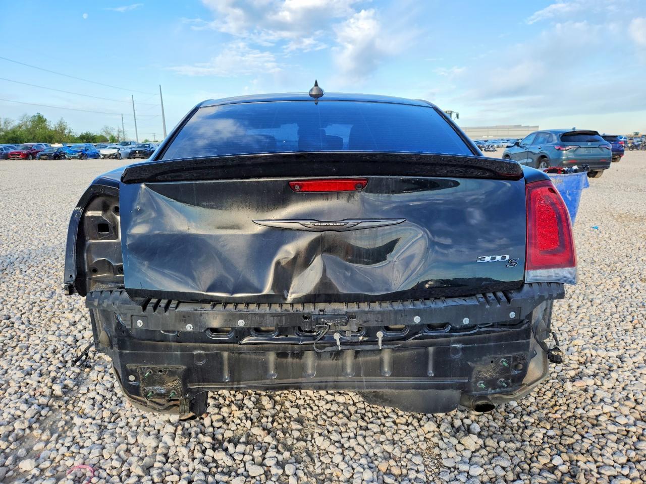 2019 Chrysler 300 S - zdjęcie 6