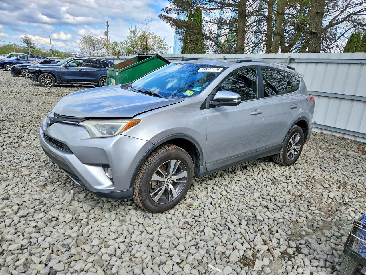 2017 Toyota Rav4 Xle - zdjęcie główne