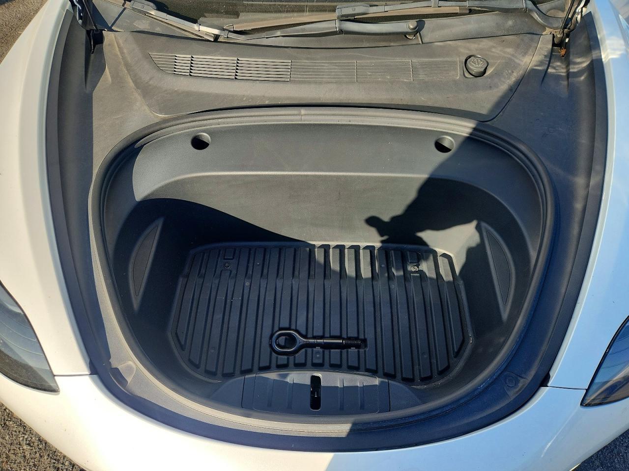 2023 Tesla Model 3 - zdjęcie 11