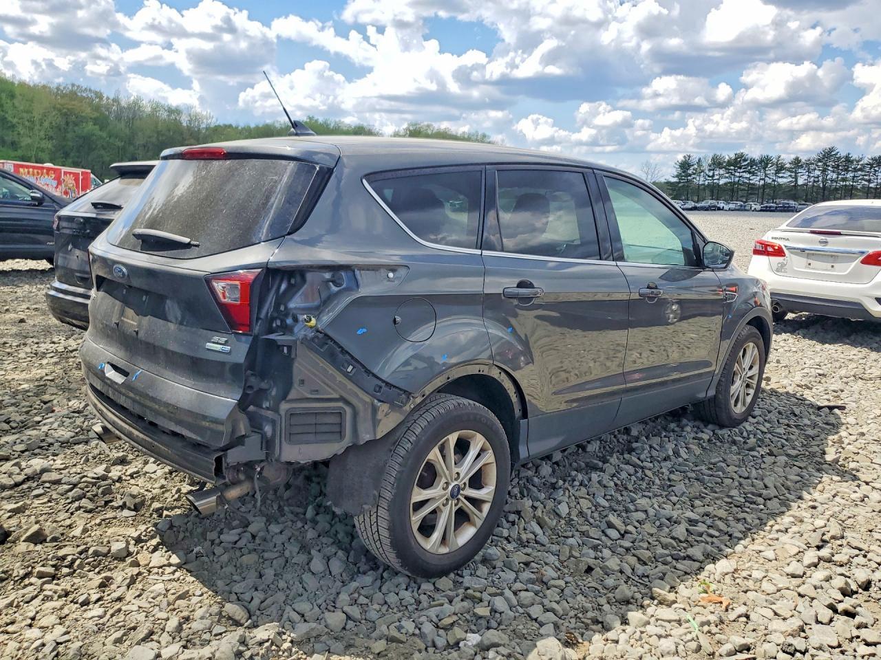2019 Ford Escape Se - zdjęcie 3