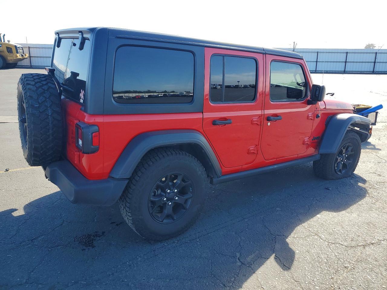 2020 Jeep Wrangler Unlimited Sport - zdjęcie 3