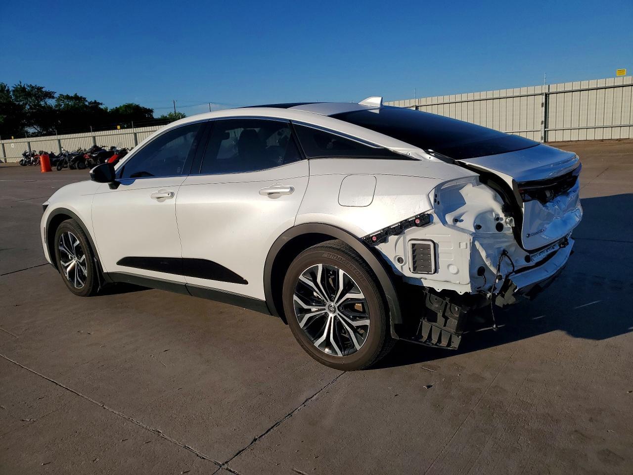 2024 Toyota Crown Limited - zdjęcie 2