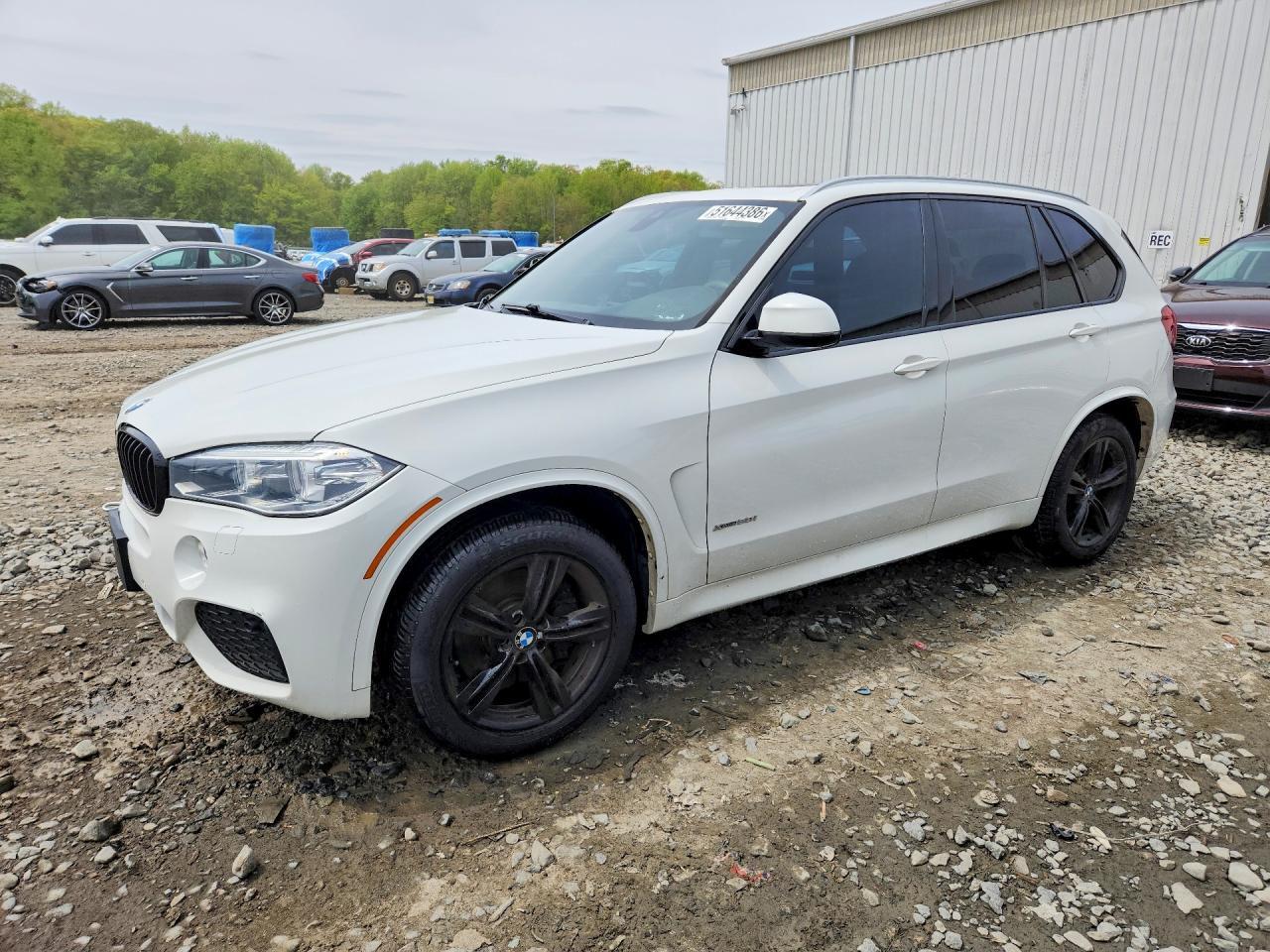 2017 BMW X5 xDrive50I - zdjęcie główne