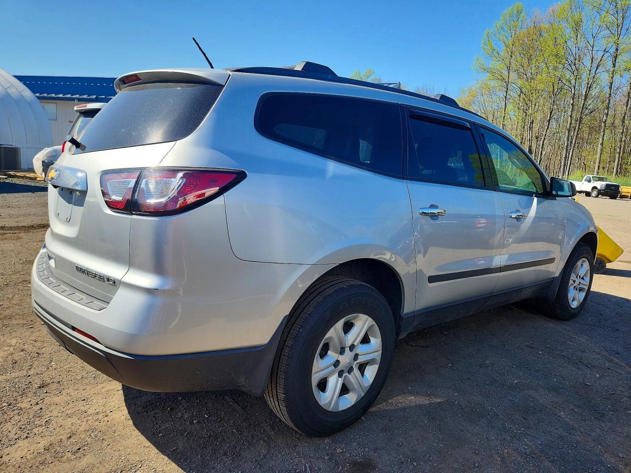 2016 Chevrolet Traverse Ls - zdjęcie 3