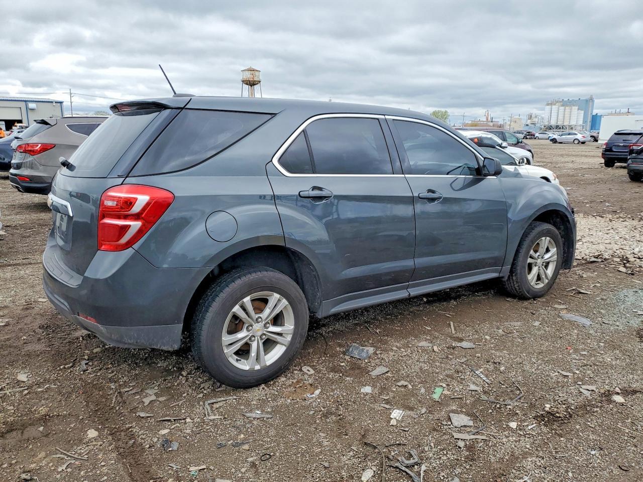2017 Chevrolet Equinox Ls - zdjęcie 3