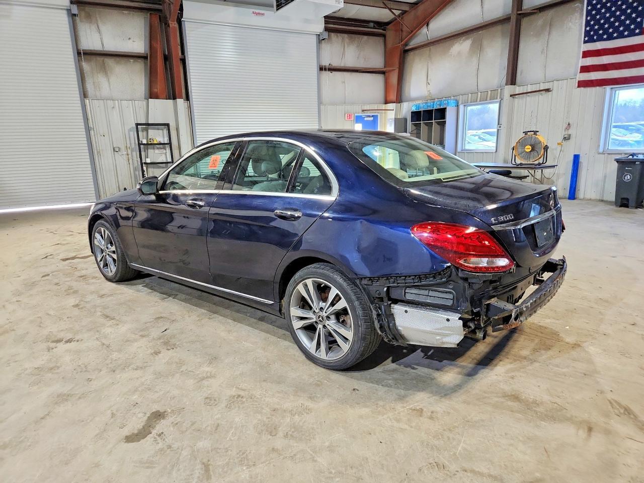 2018 Mercedes-Benz C 300 4Matic - zdjęcie 2