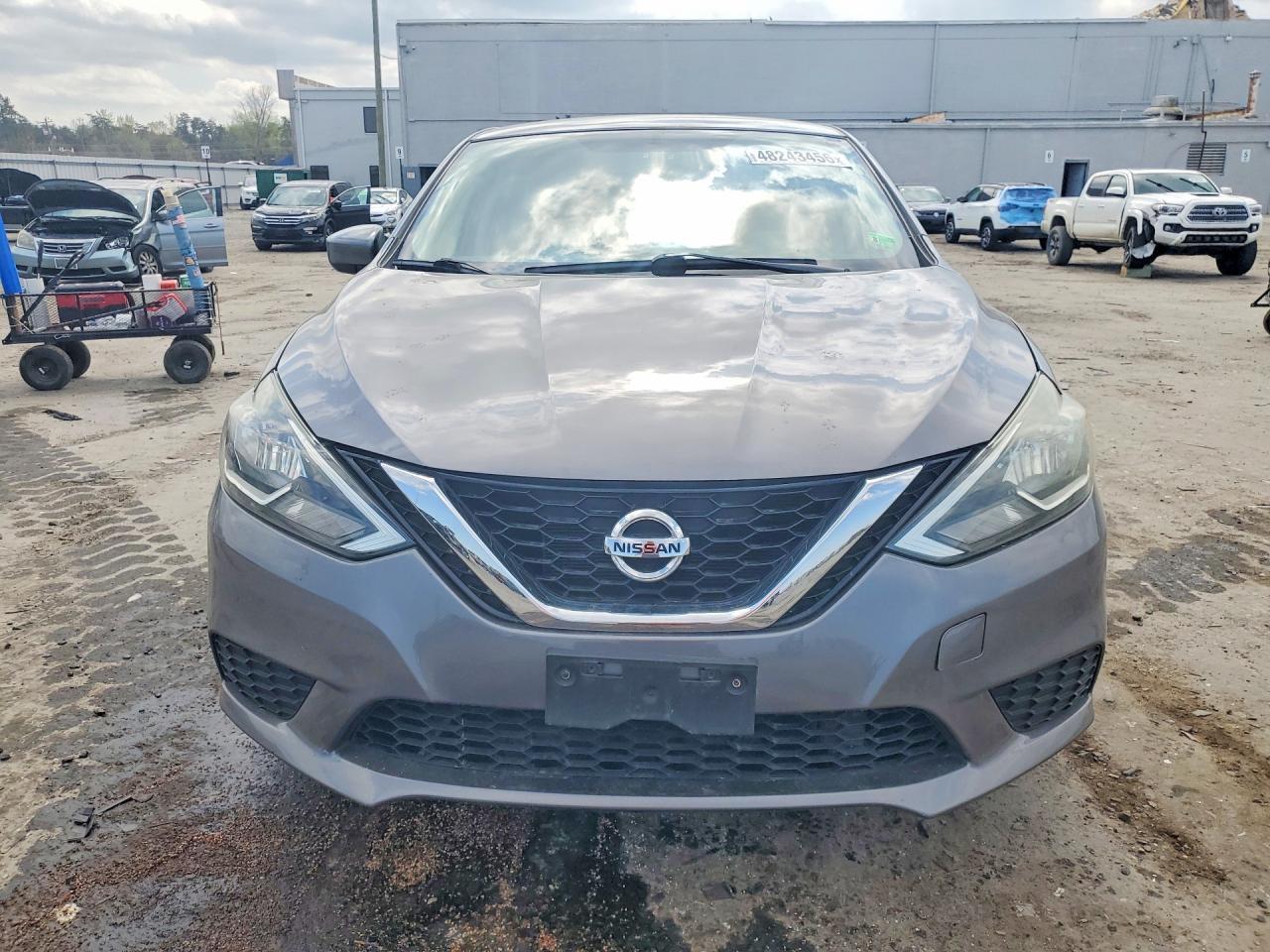 2019 Nissan Sentra S - zdjęcie 5