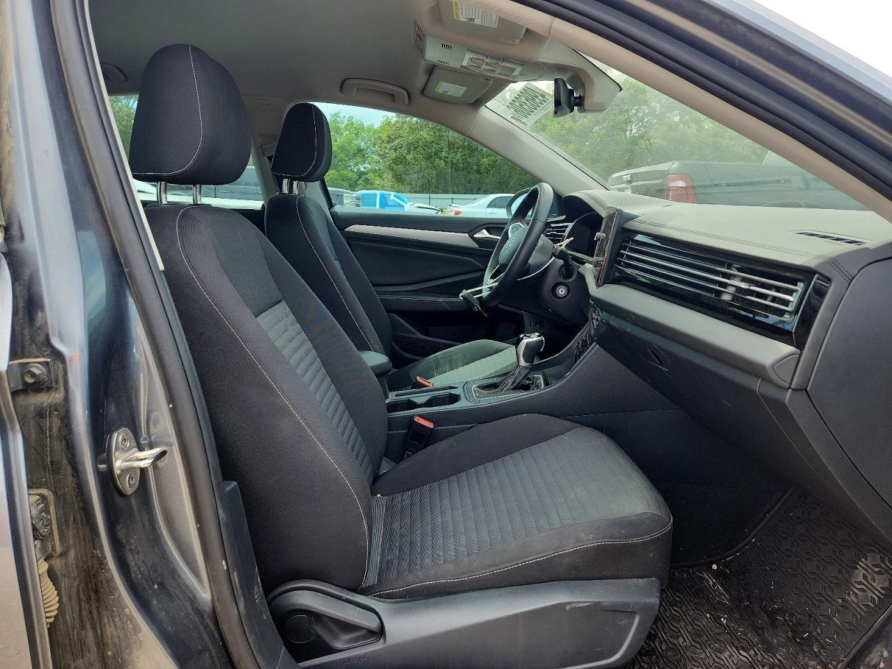 2025 Volkswagen Jetta S - zdjęcie 7