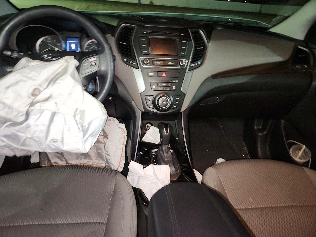 2017 Hyundai Santa Fe Sport 2.4L - zdjęcie 8