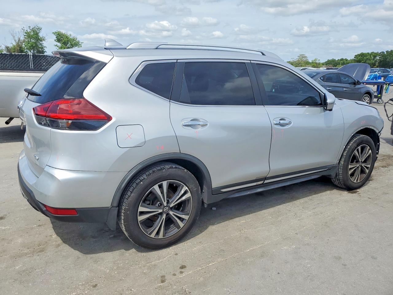 2018 Nissan Rogue Sl - zdjęcie 3