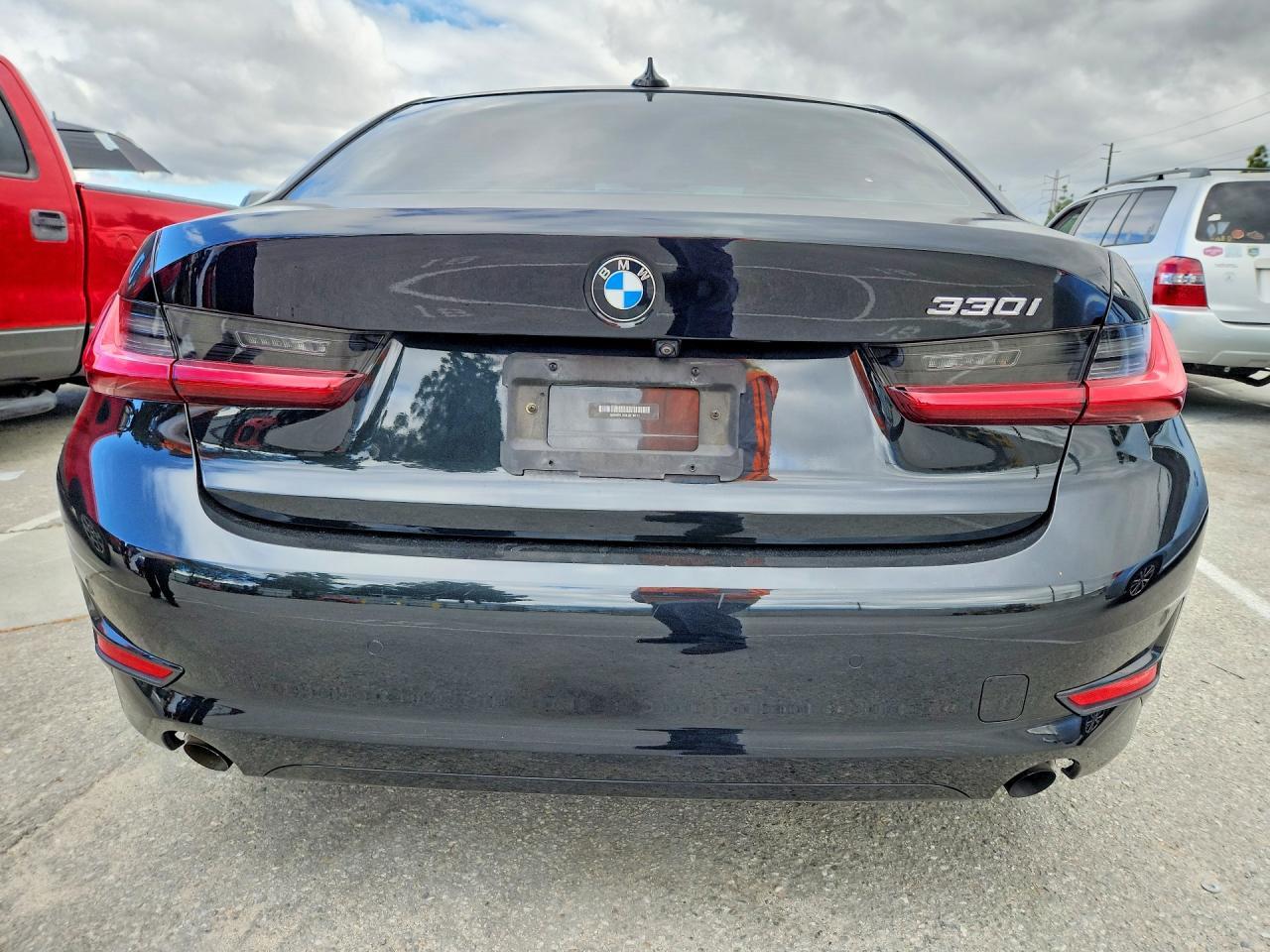 2020 BMW 330I - zdjęcie 6