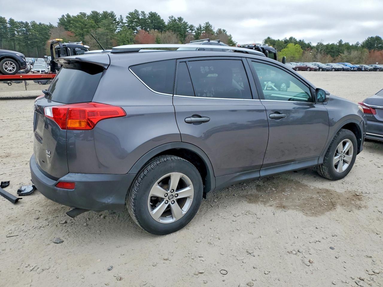 2015 Toyota Rav4 Xle - zdjęcie 3