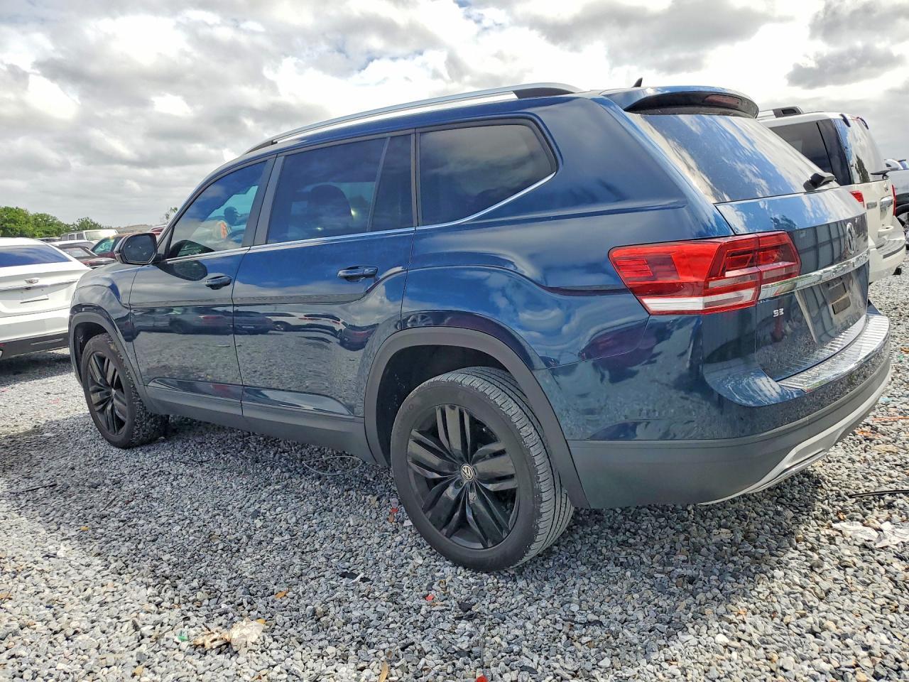 2018 Volkswagen Atlas Se - zdjęcie 2