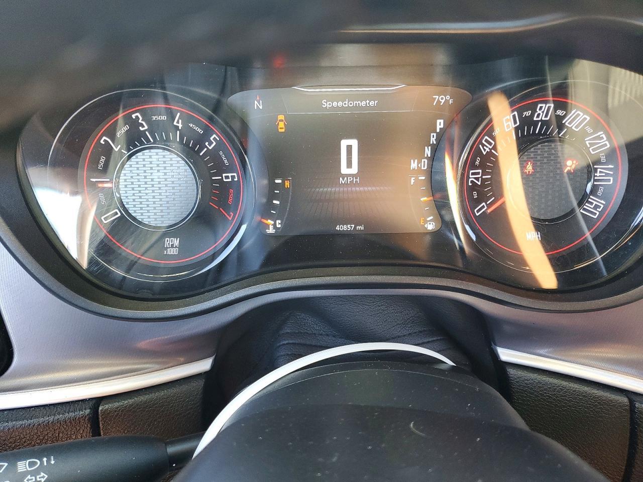 2021 Dodge Challenger Sxt - zdjęcie 9