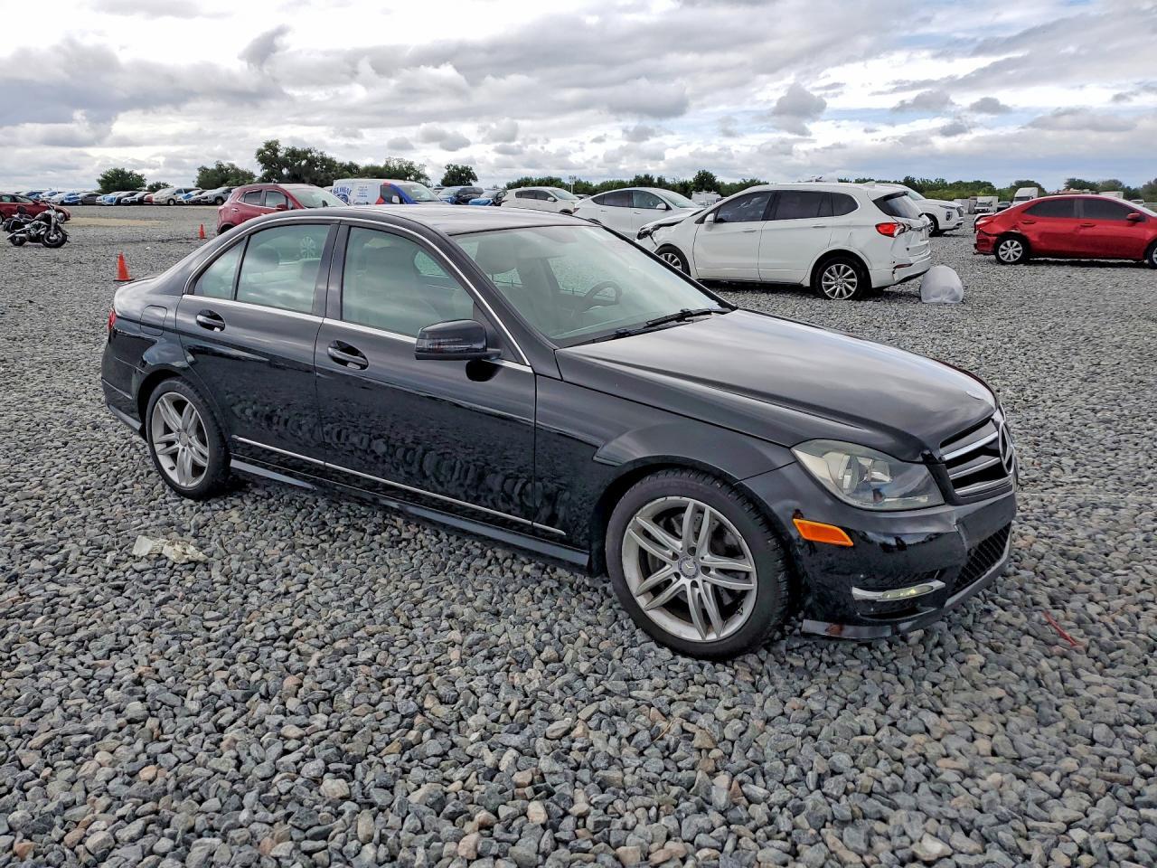 2014 Mercedes-Benz C 300 4Matic - zdjęcie 4