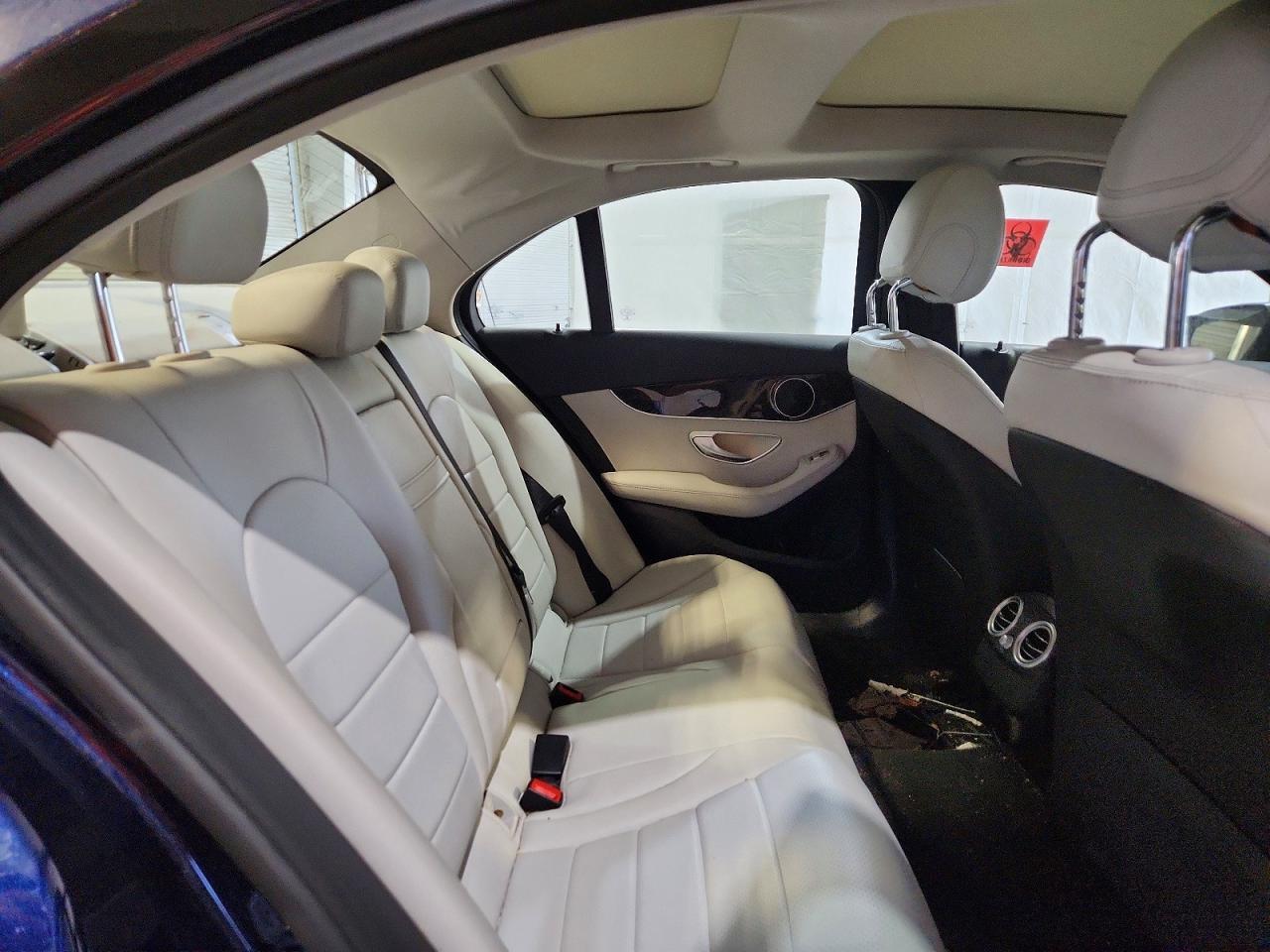 2018 Mercedes-Benz C 300 4Matic - zdjęcie 11