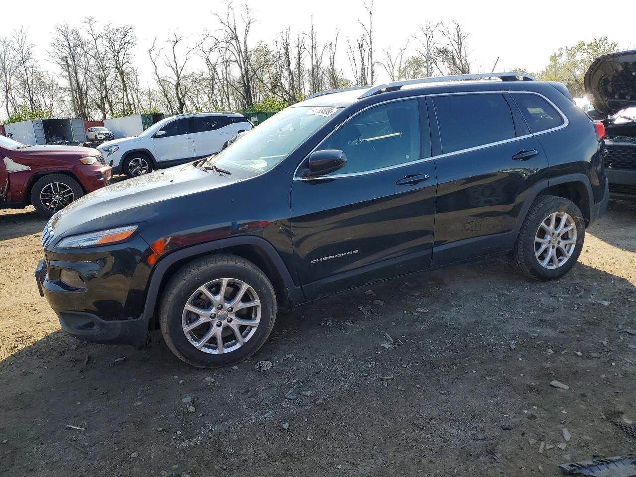 2015 Jeep Cherokee Latitude - zdjęcie główne