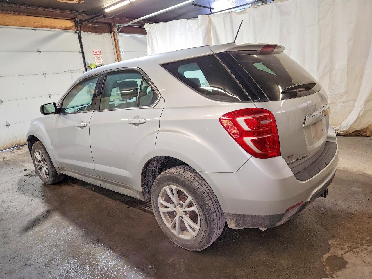 2017 Chevrolet Equinox Ls - zdjęcie 2
