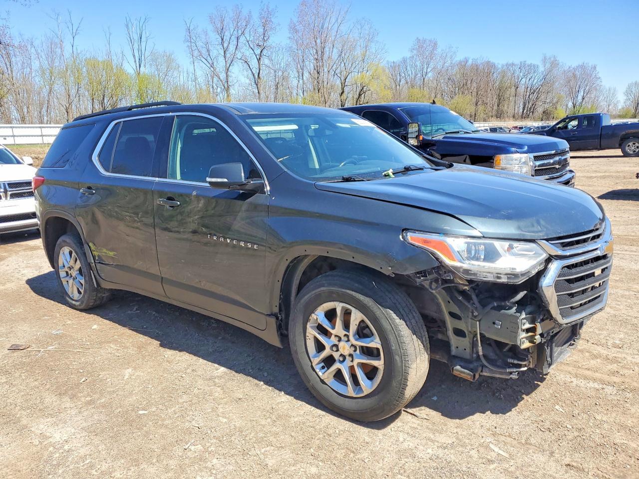 2019 Chevrolet Traverse Lt - zdjęcie 4